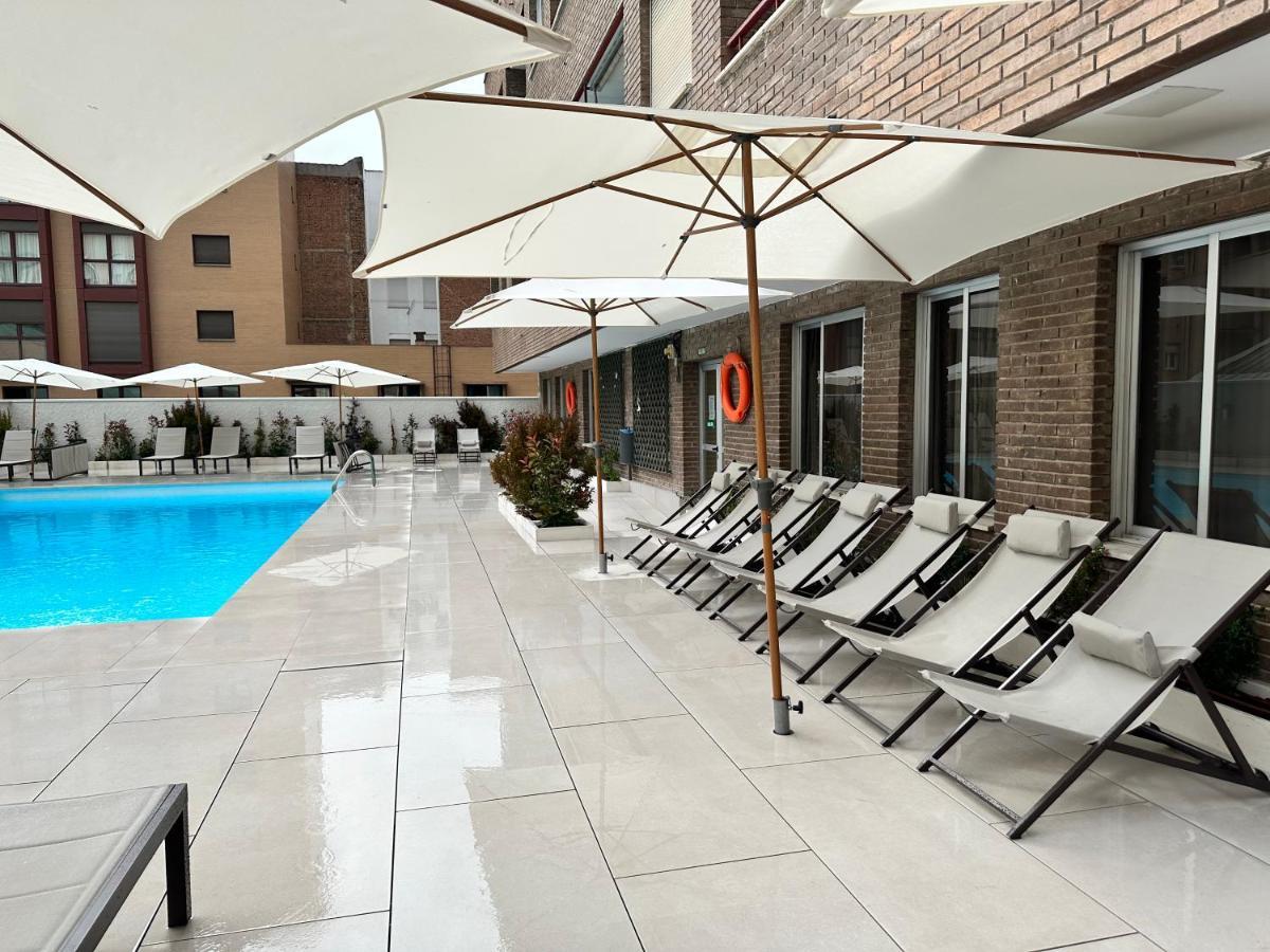 Juan Bravo Apartamento A Estrenar Con Piscina Madrid Eksteriør billede
